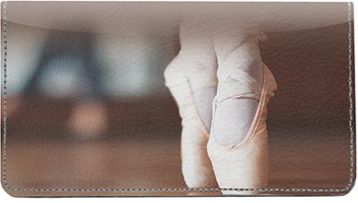 En Pointe Leather Checkbook Cover